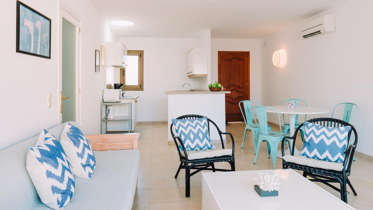 Lemar Apartments Colonia de Sant Jordi Exterior photo