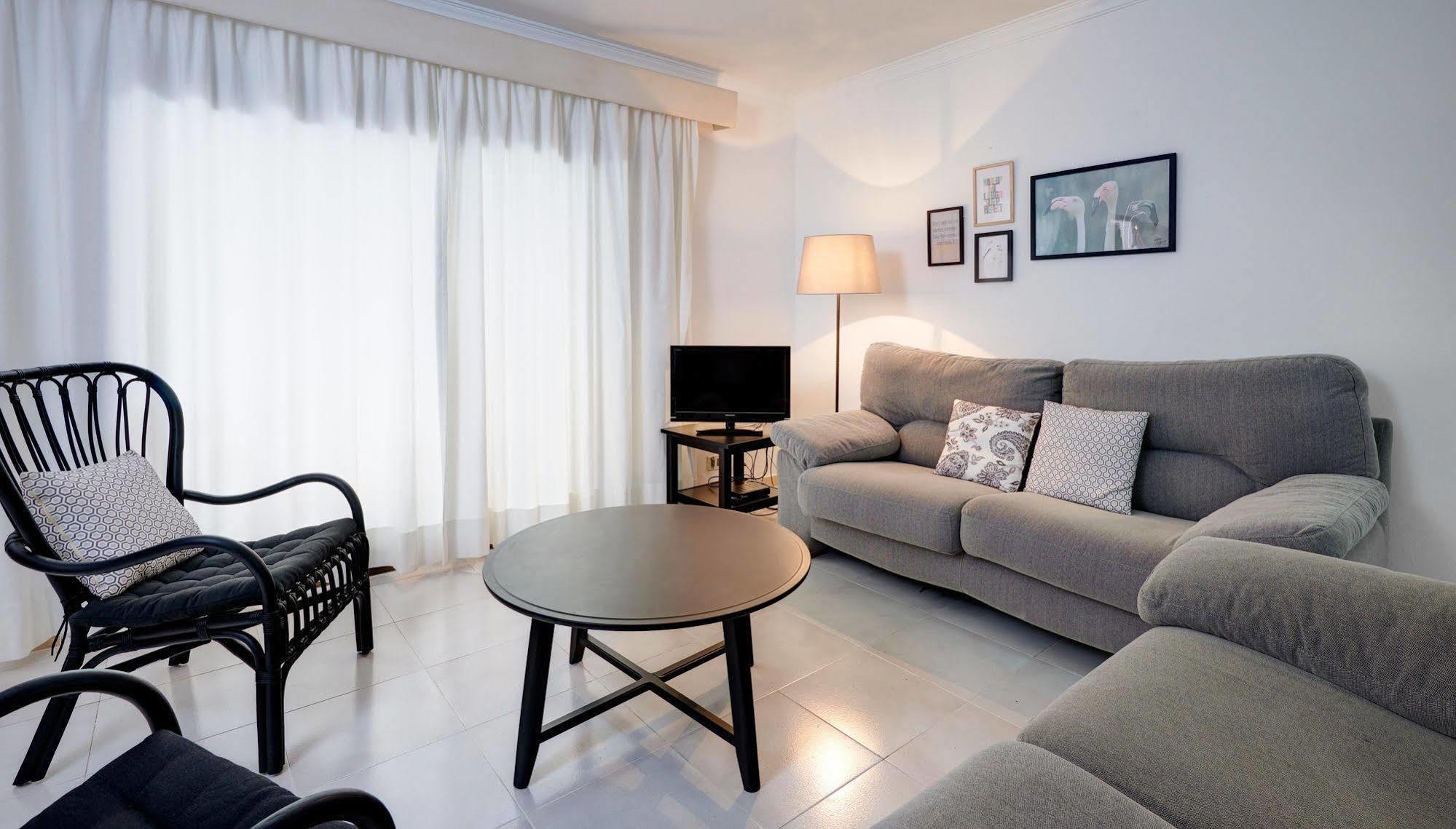Lemar Apartments Colonia de Sant Jordi Exterior photo